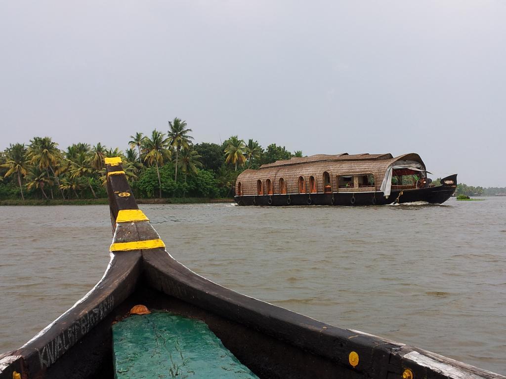 Marari Dreamz Villa Alappuzha Luaran gambar